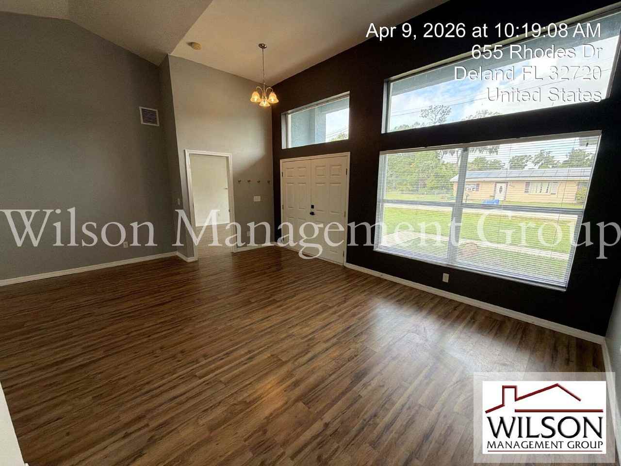 655 Rhodes Dr - Photo 3 of 22