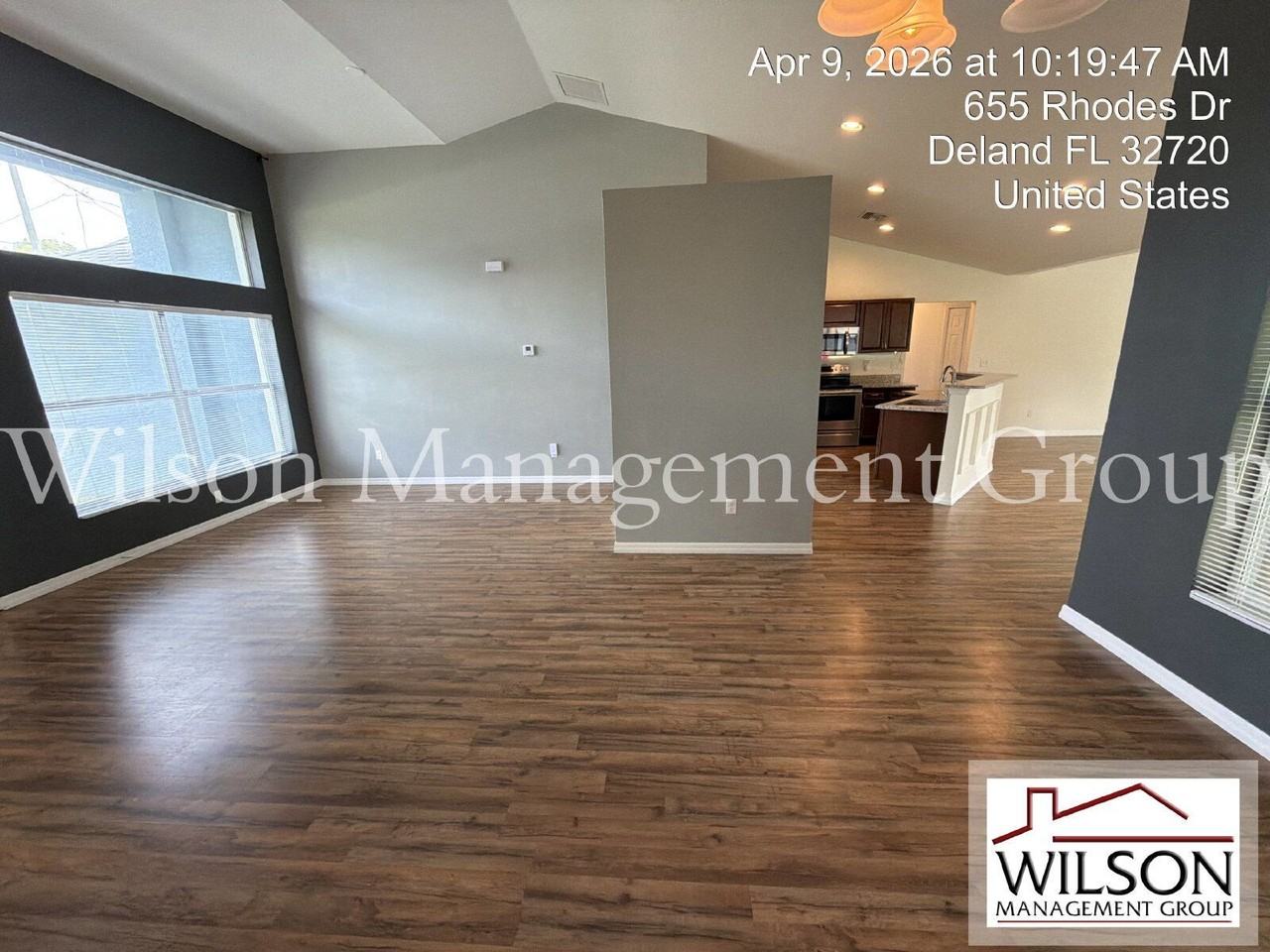 655 Rhodes Dr - Photo 4 of 22