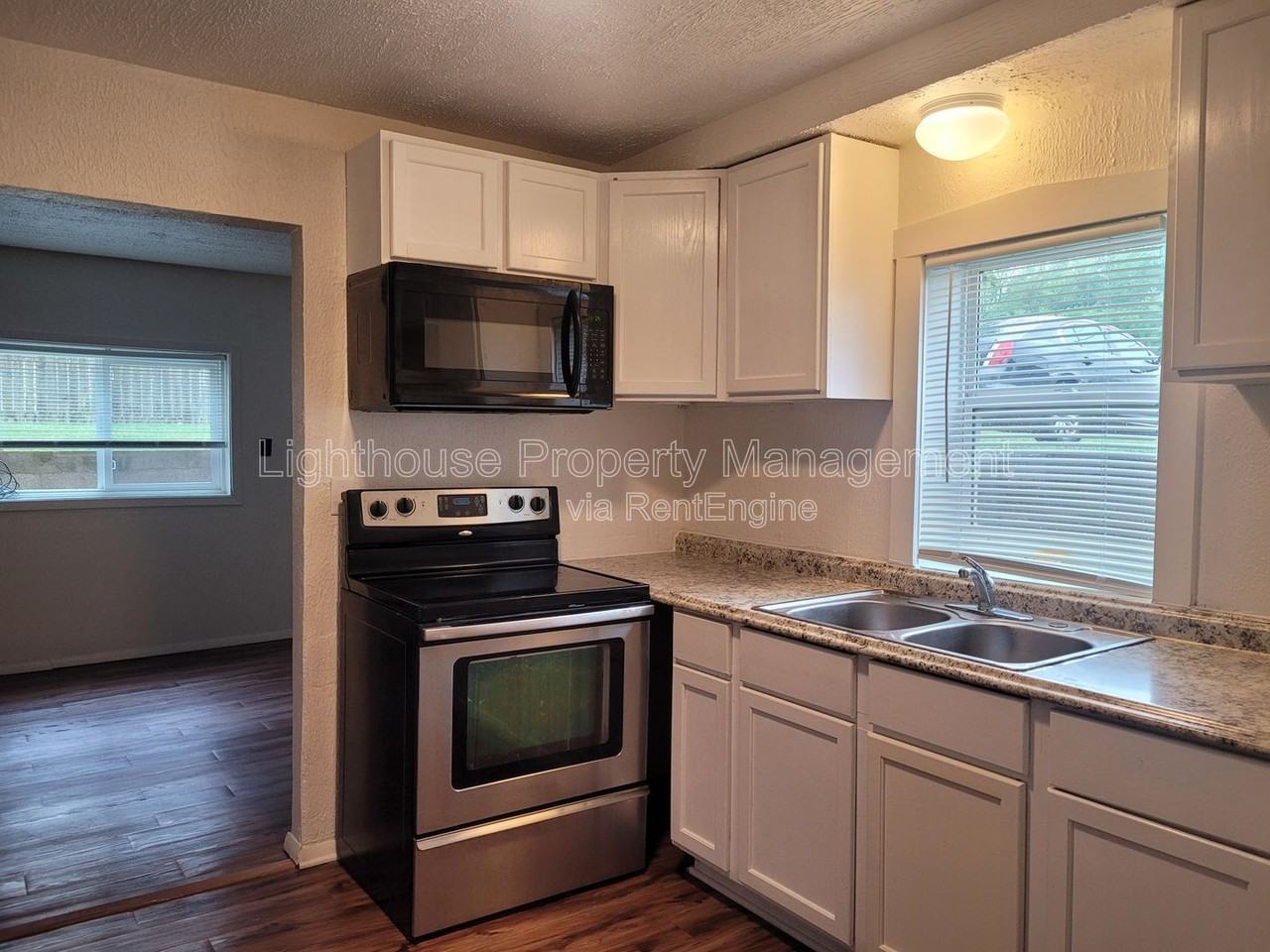 2716 Nichols Rd #3 - Photo 2 of 14