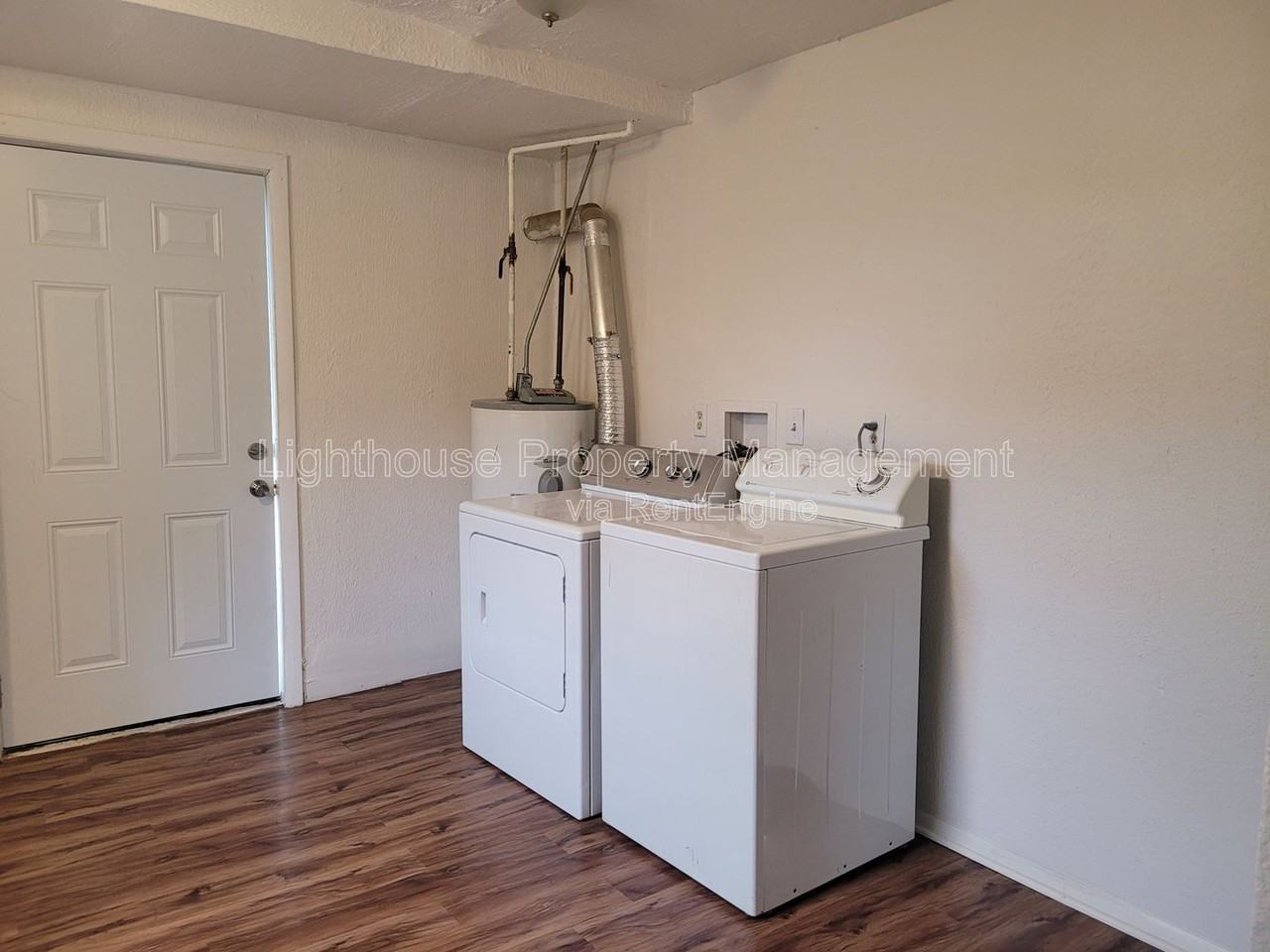 2716 Nichols Rd #3 - Photo 4 of 14