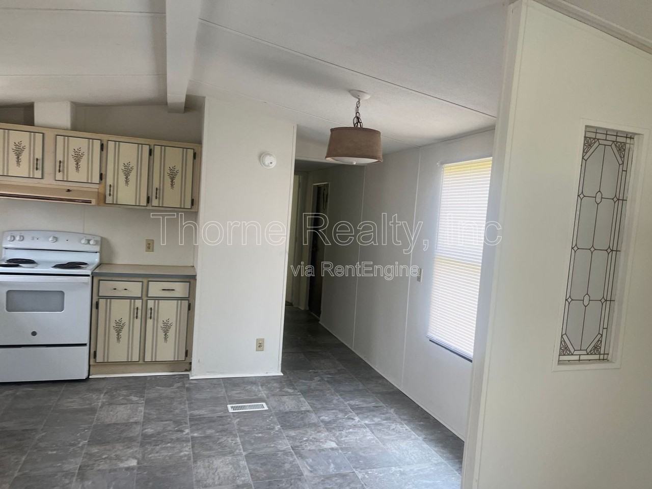 164 Matts Ln - Photo 3 of 17