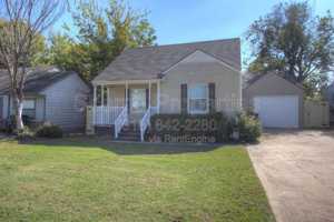 featured image of 230 E Zion St