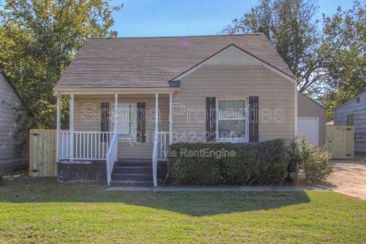 230 E Zion St - Photo 2 of 27