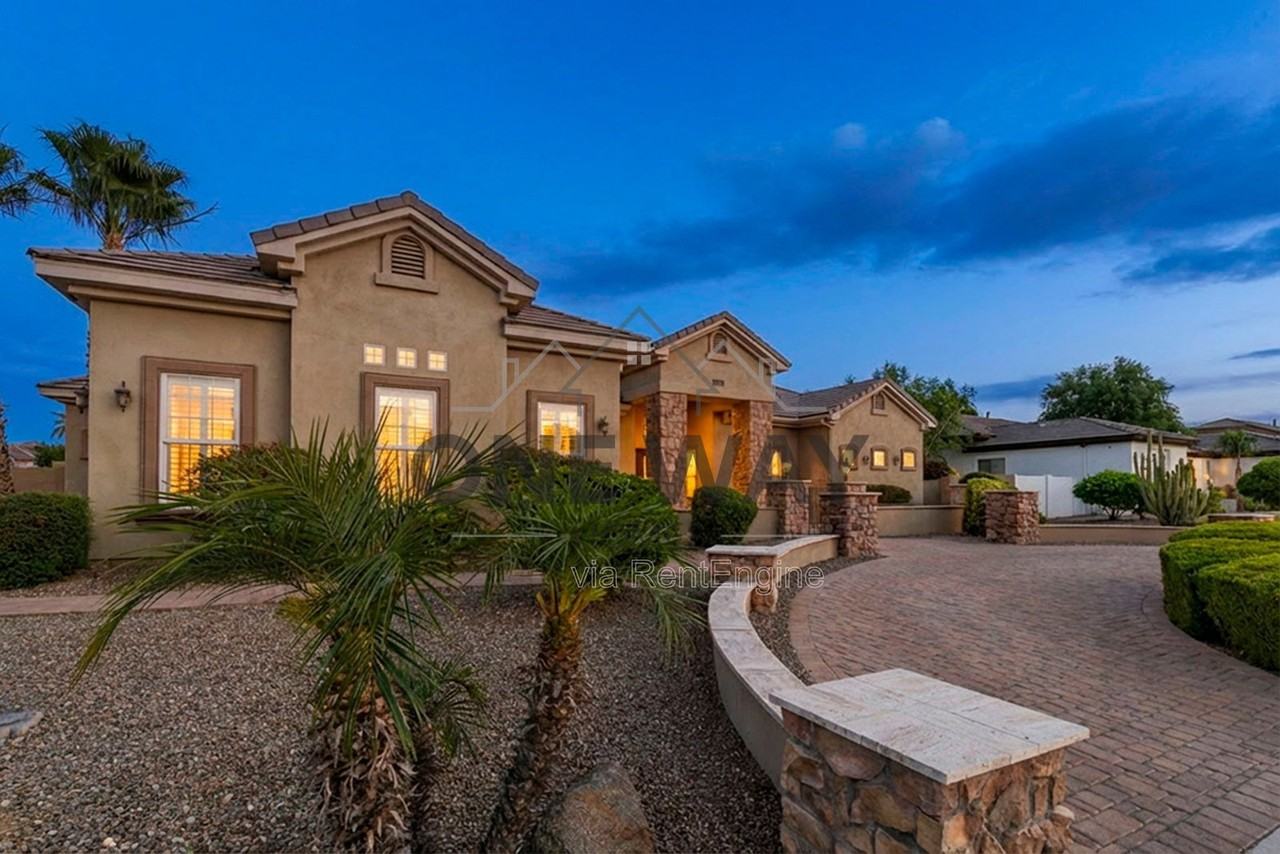 4432 E Ford Ave - Photo 2 of 50