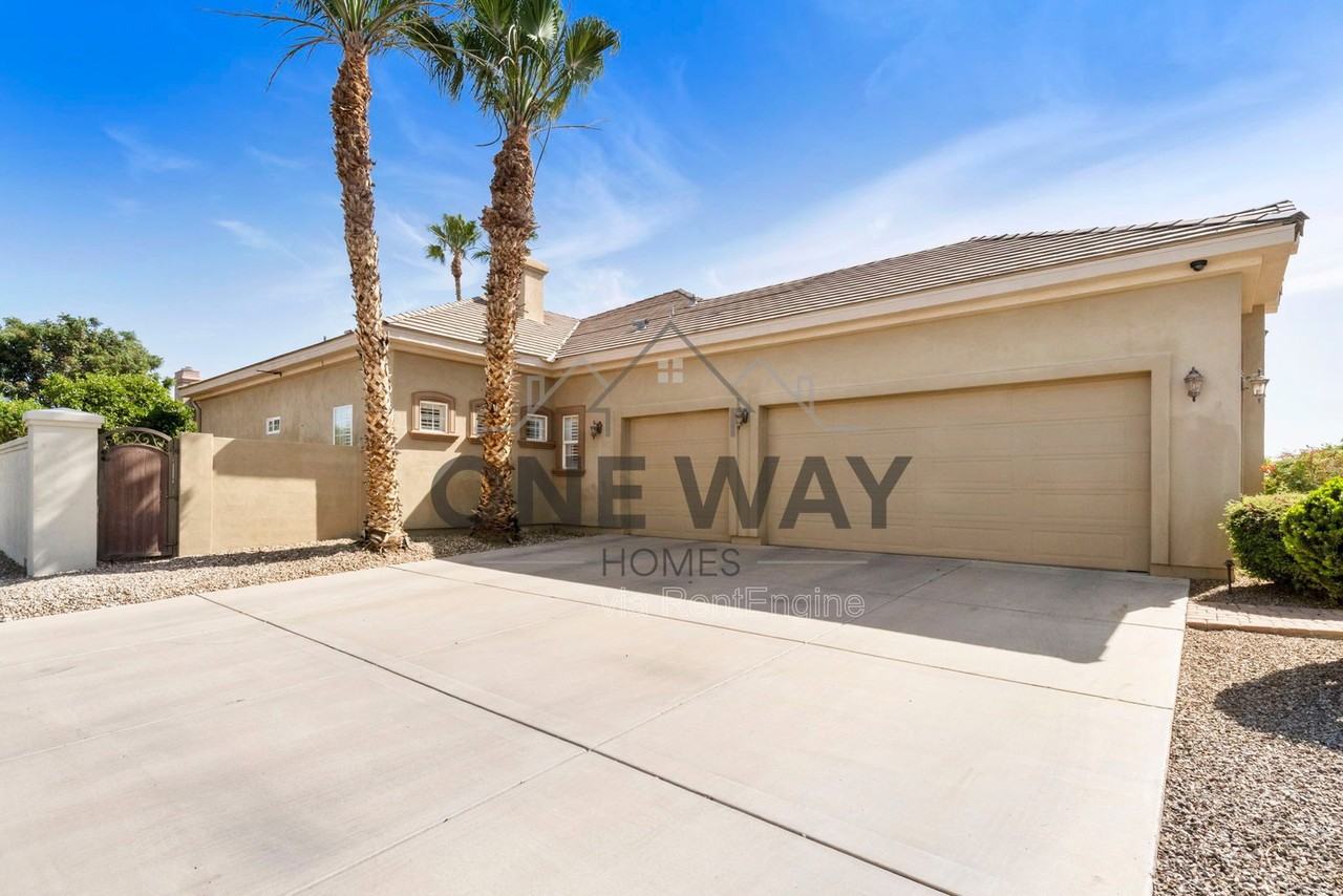 4432 E Ford Ave - Photo 4 of 50