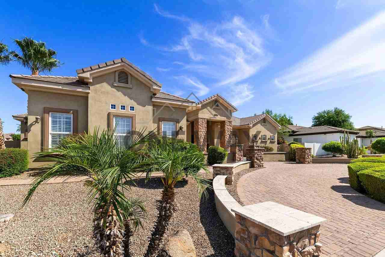 4432 E Ford Ave - Photo 5 of 50