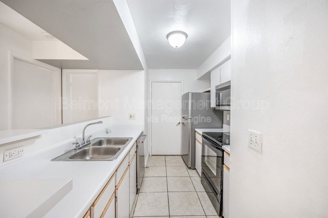 3012 Parkway Blvd #206 - Photo 5 of 17