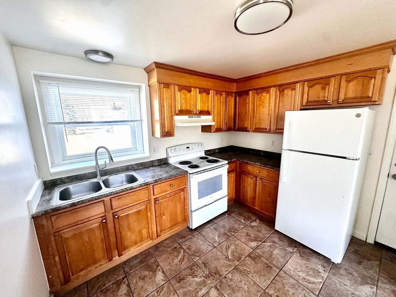 58 Old Concord Tpke #2 - Photo 3 of 14