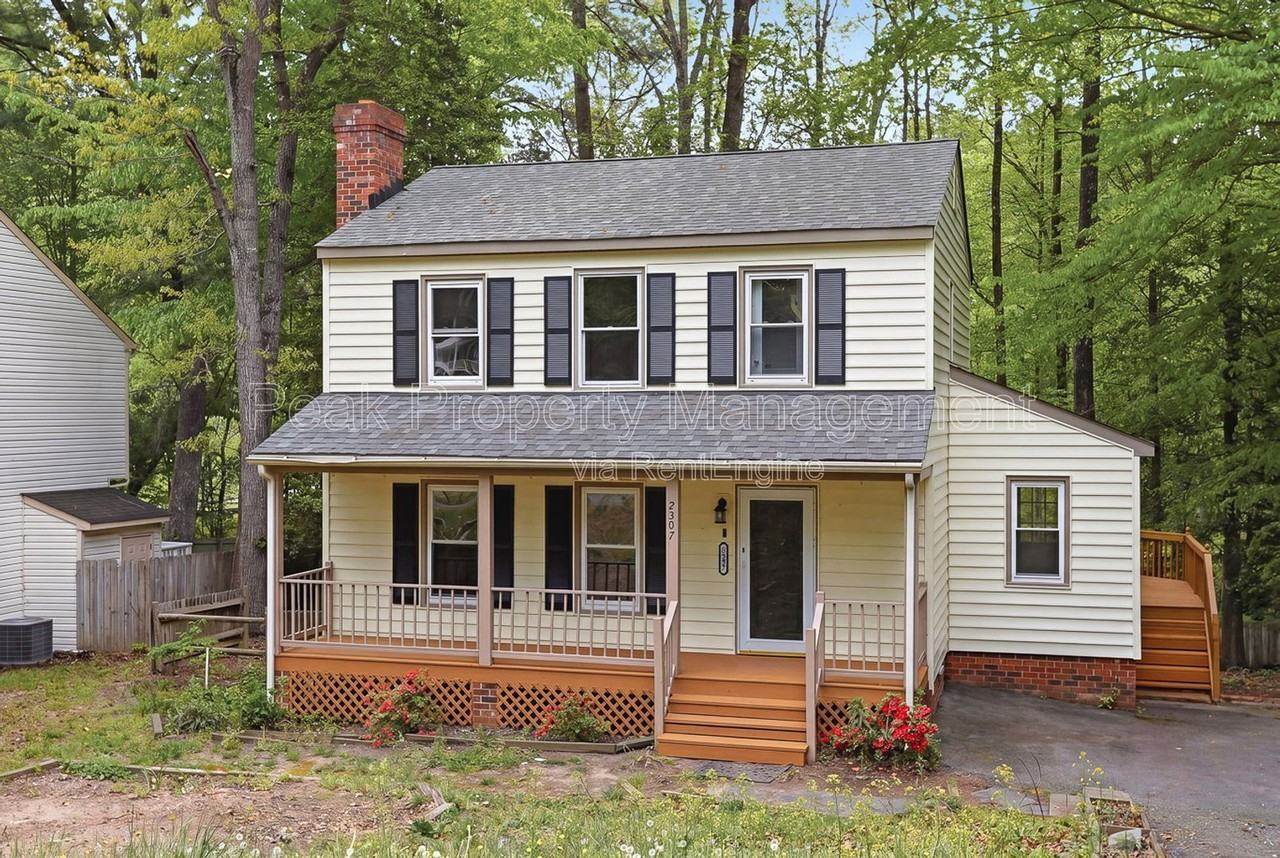 2307 Providence Creek Rd - Photo 2 of 27