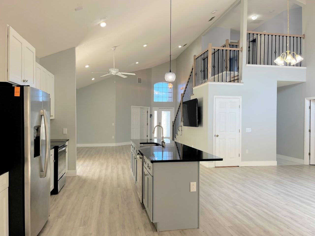 212 Purslane Pass - Photo 5 of 27