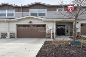 featured image of 1156 Oak Cir