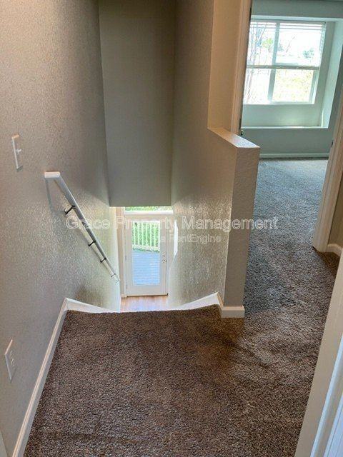 1156 Oak Cir - Photo 6 of 19