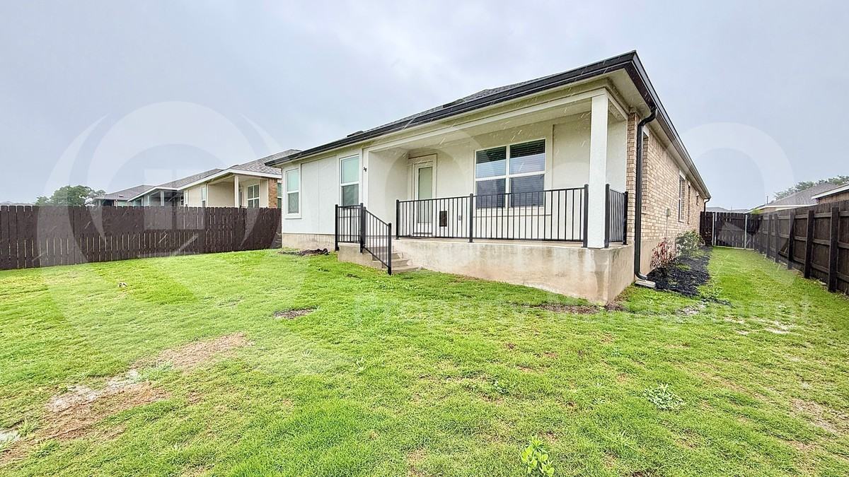 2528 Four Waters Loop - Photo 4 of 5