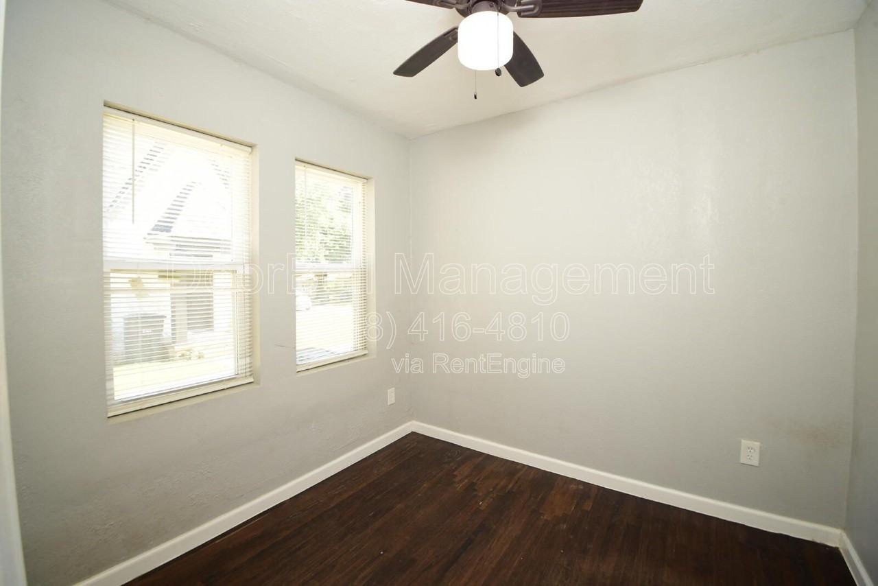 613 E Xyler St - Photo 7 of 12