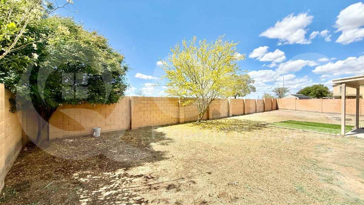 10464 N 116th Ln - Photo 6 of 28