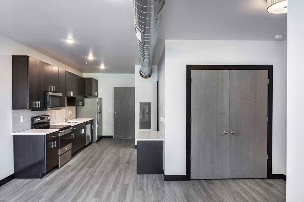 IA City Lofts - Photo 6 of 13