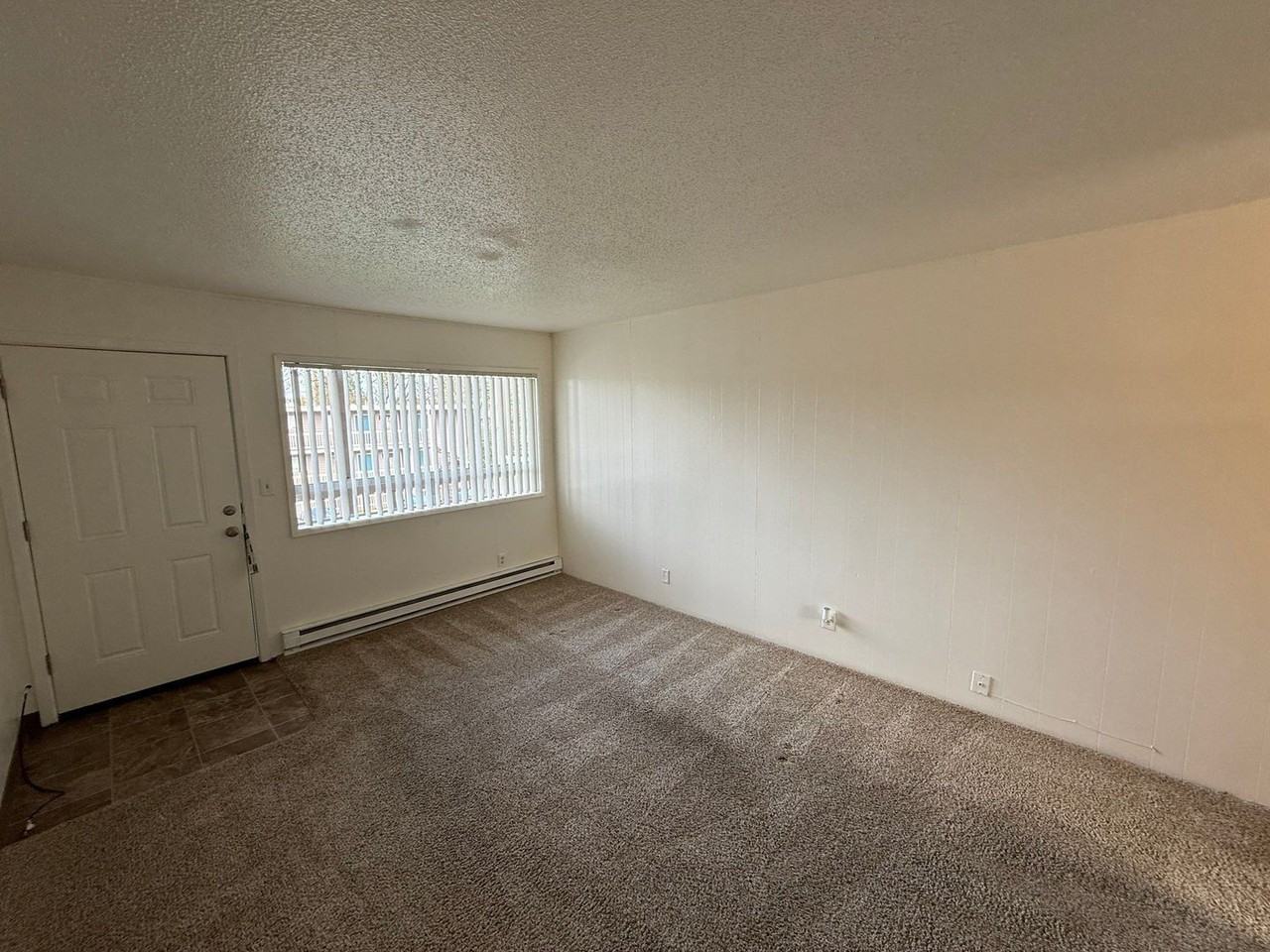 550 Sw Levens St #24 - Photo 5 of 18