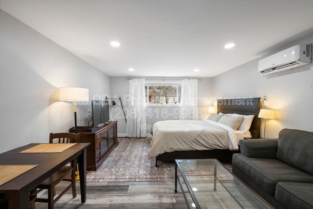 1017 N 12th St - Photo 2 of 10