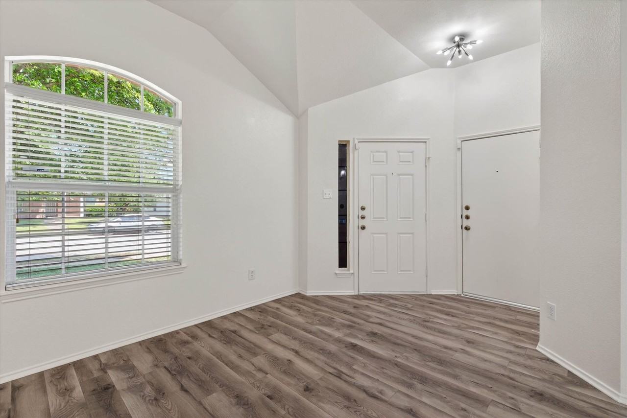 154 High Harvest Rd - Photo 6 of 46