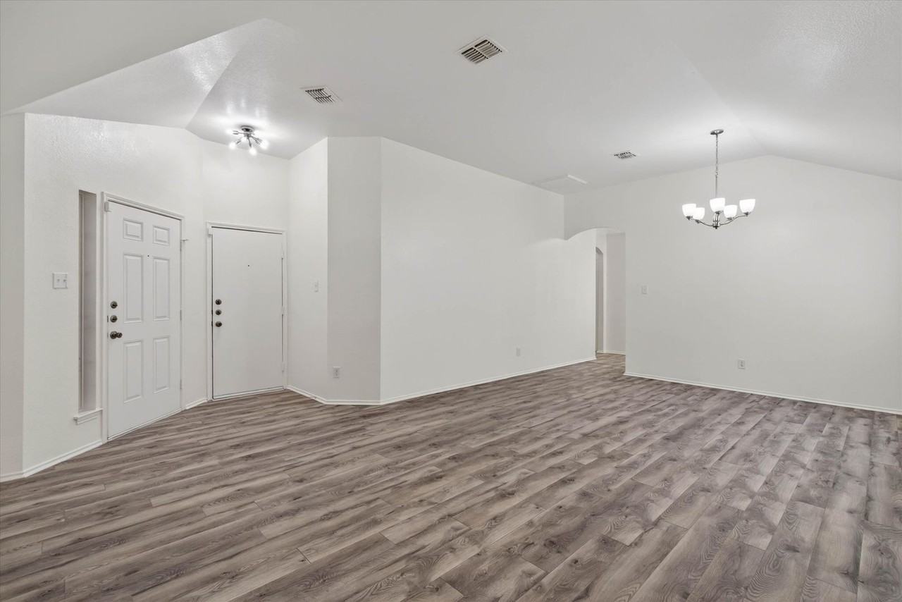 154 High Harvest Rd - Photo 7 of 46