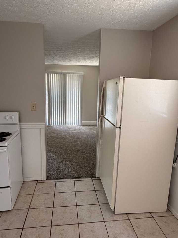 5400 Cove Ave - Photo 2 of 10