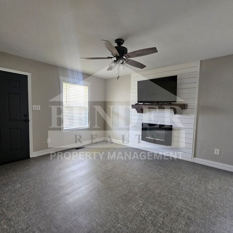1320 Highland Ave Nw - Photo 2 of 15