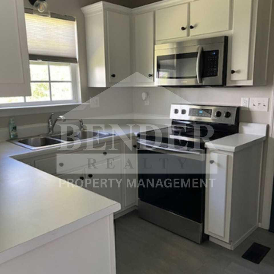1320 Highland Ave Nw - Photo 3 of 15