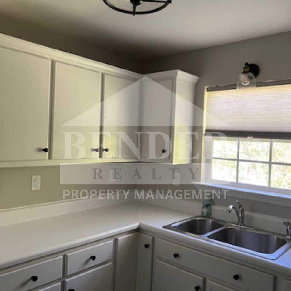 1320 Highland Ave Nw - Photo 4 of 15