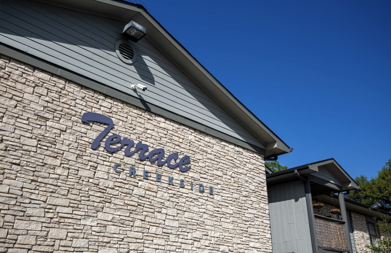 2303 E Side Dr #219 - Photo 5 of 15