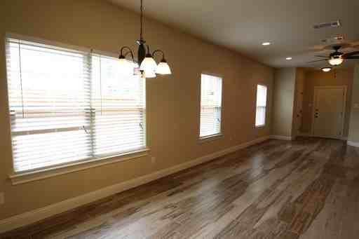 7909 Butler Ct - Photo 6 of 24