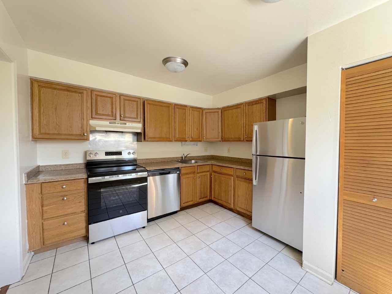 4538 Conwell Dr - Photo 7 of 18