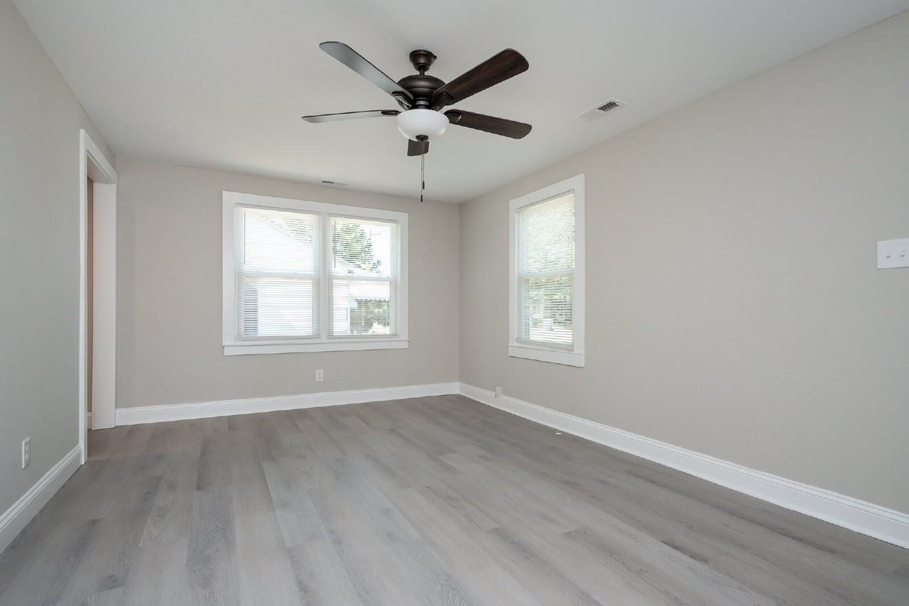 446 Bethlehem Dr - Photo 4 of 21