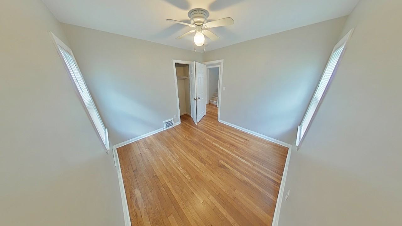 21836 Alger St - Photo 5 of 10