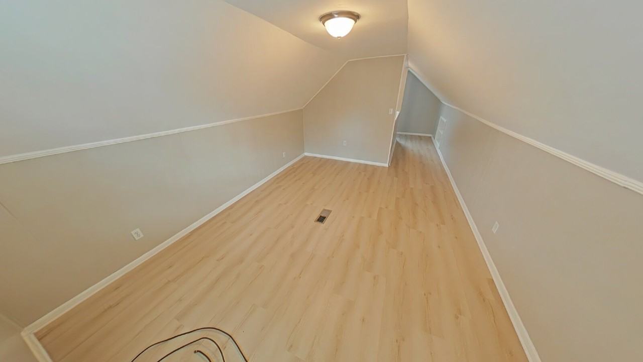 21836 Alger St - Photo 6 of 10