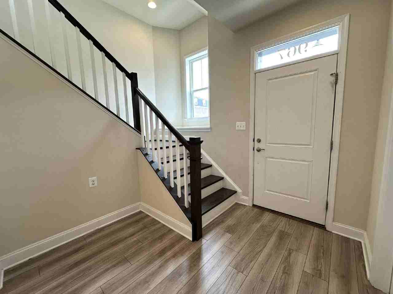 967 Holden Rd - Photo 2 of 19