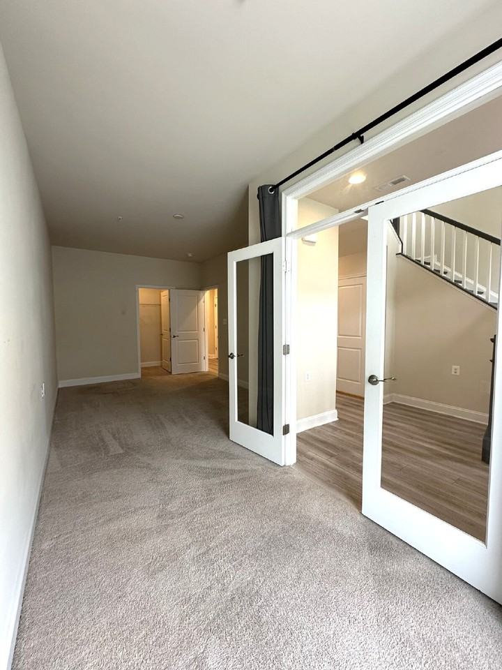 967 Holden Rd - Photo 3 of 19