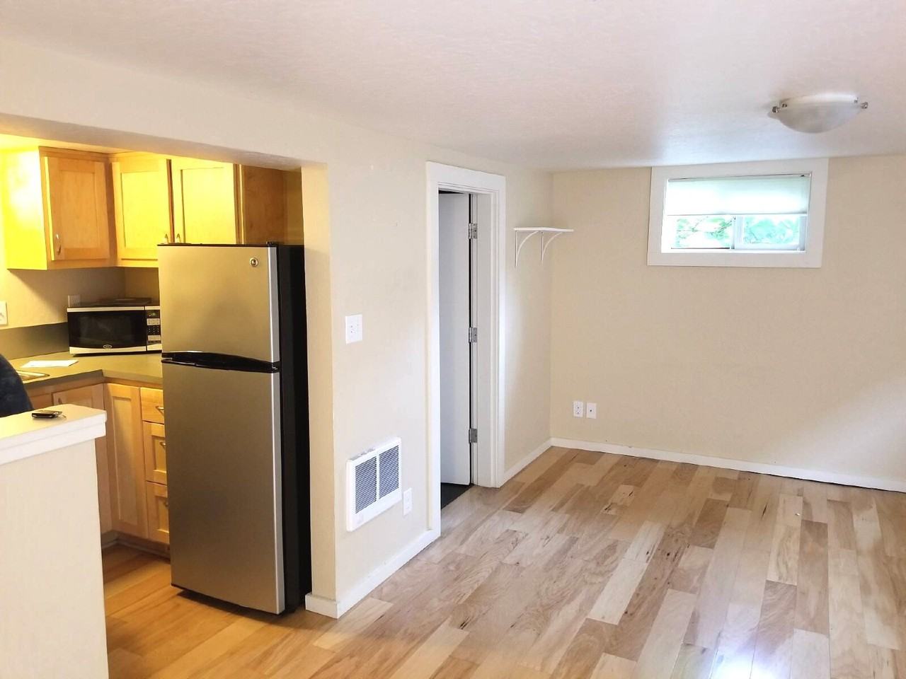 434 E 13th Ave Apt 1 - Photo 5 of 6