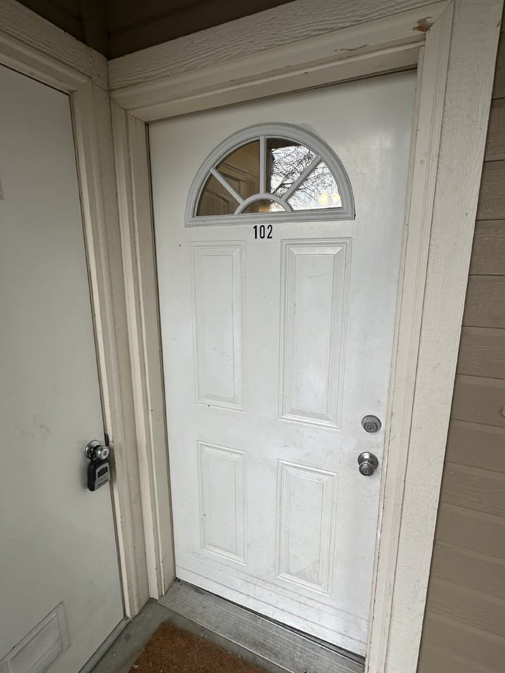 10151 W Rifleman Ln - Photo 4 of 33