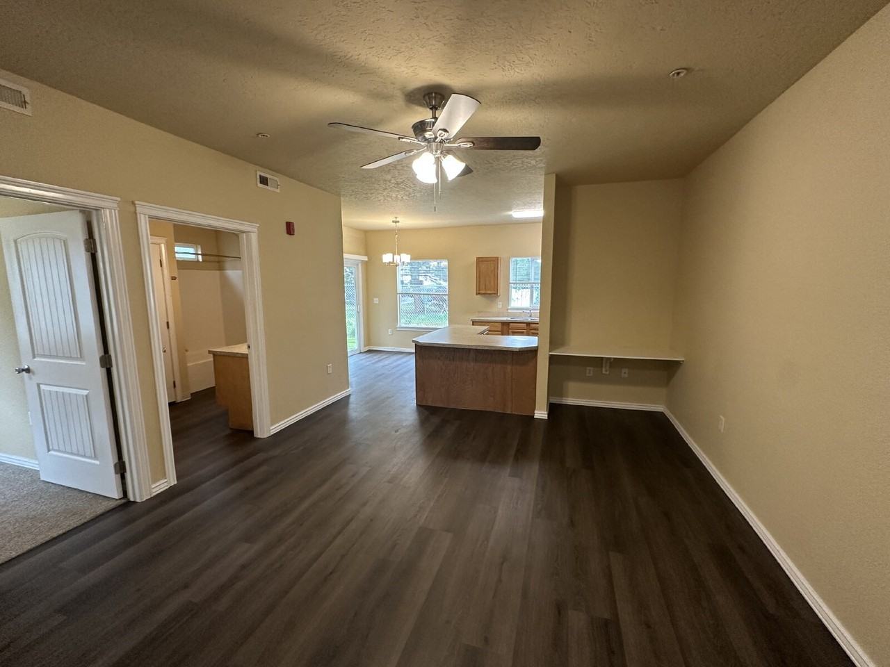 10151 W Rifleman Ln - Photo 7 of 33