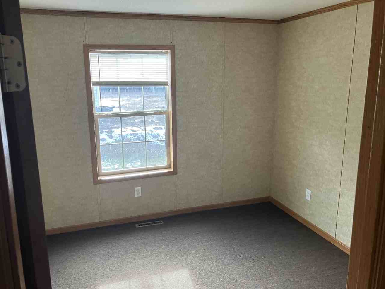 2115 Hwye #19 - Photo 7 of 9