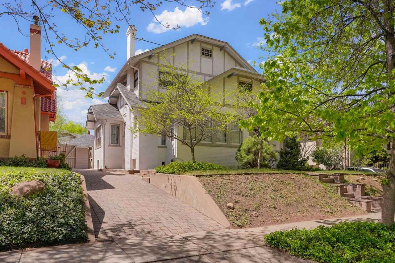 771 Steele St - Photo 2 of 36