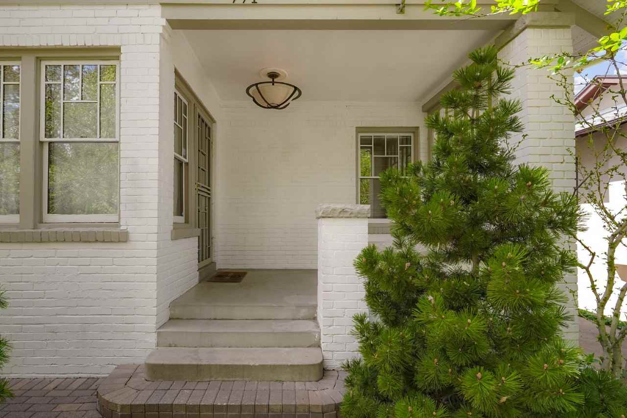 771 Steele St - Photo 3 of 36