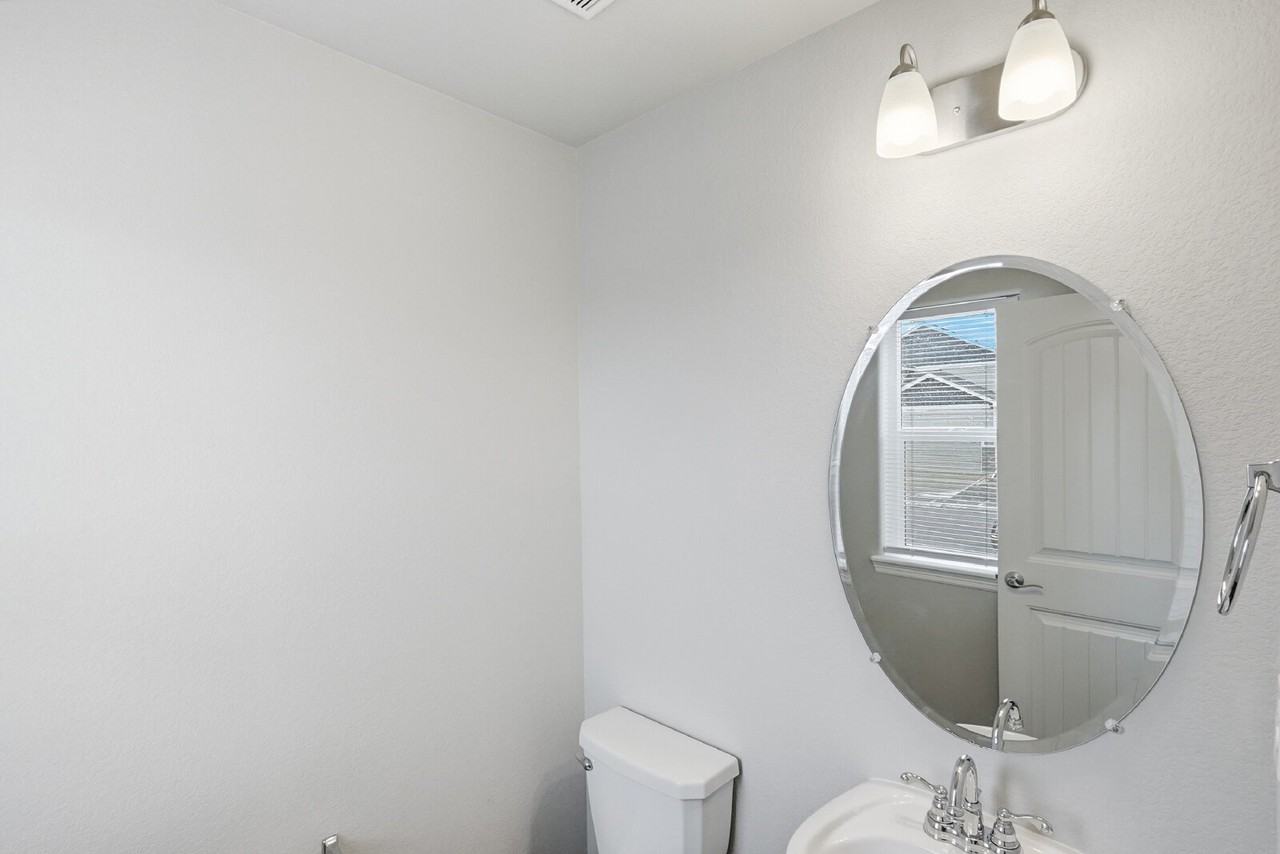 6110 Meadowbank Ln - Photo 3 of 36