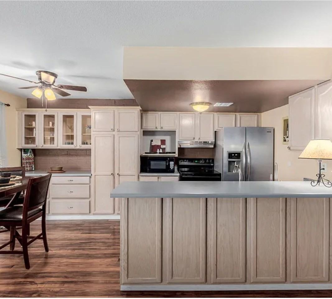 1133 N 84th Pl - Photo 5 of 12