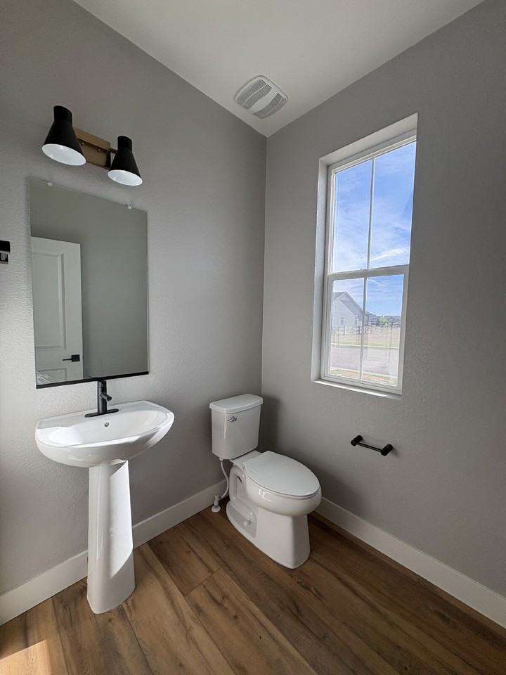 12745 Park Creek Way - Photo 2 of 26