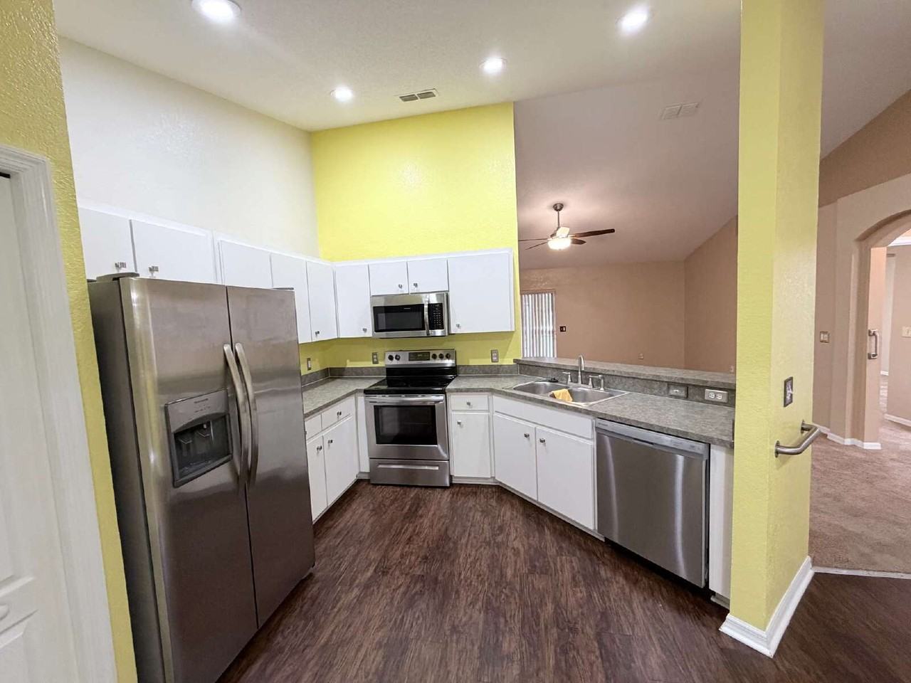 5967 Hillside Heights Dr - Photo 2 of 15