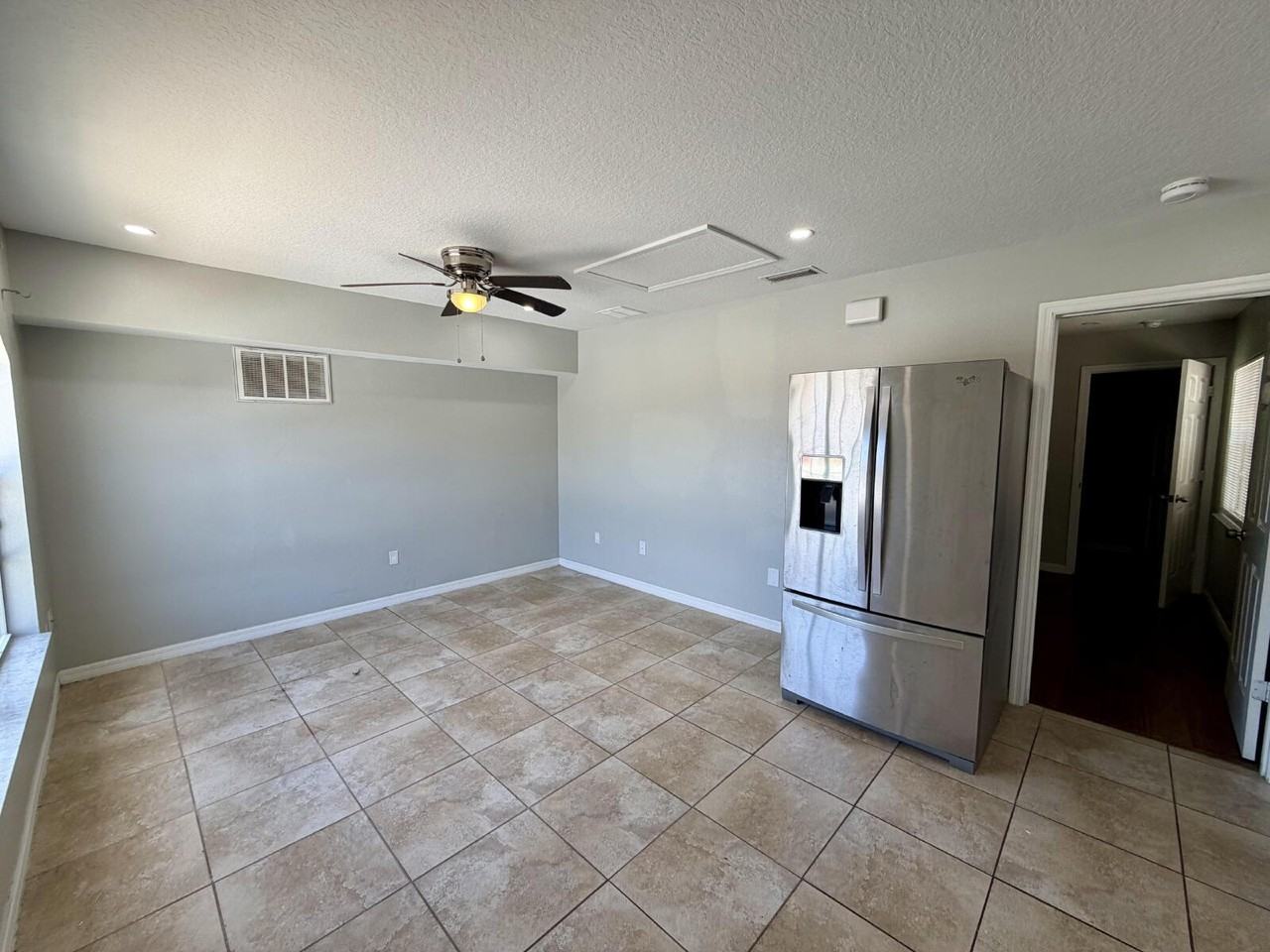 115 Australian Way #B - Photo 4 of 10