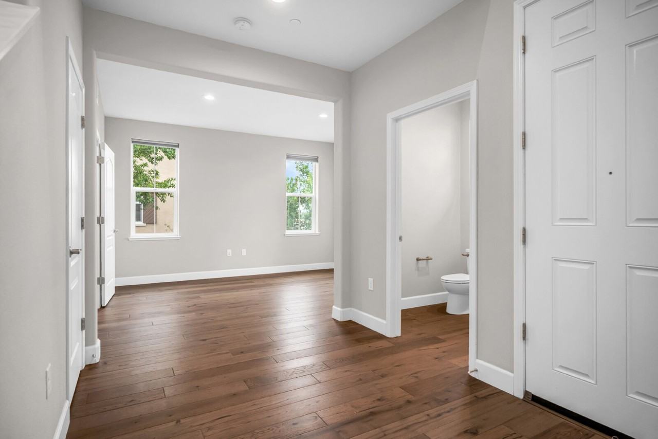 1713 Cannery Loop - Photo 3 of 31