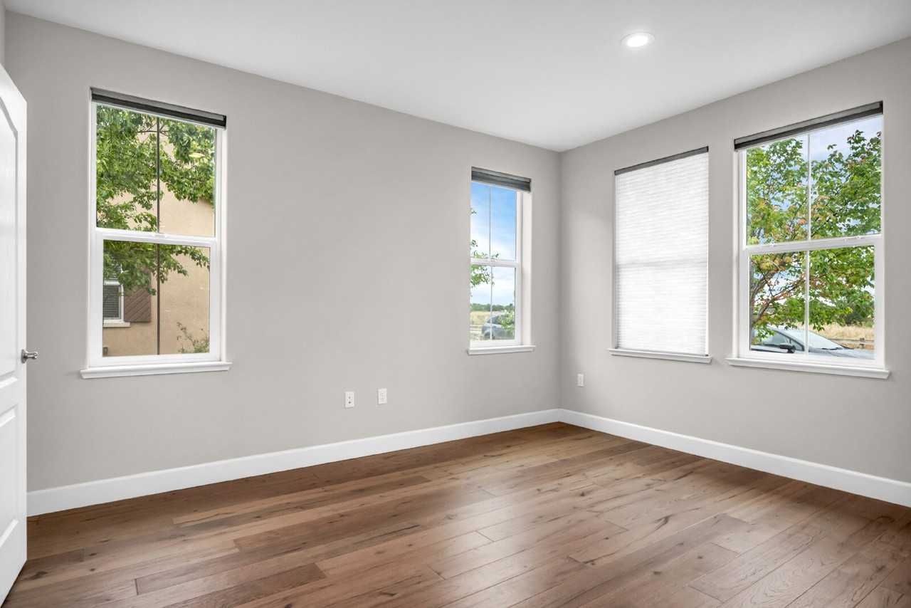 1713 Cannery Loop - Photo 6 of 31