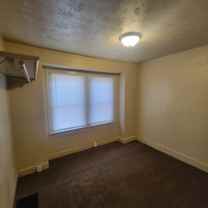 335 S Oakland Ave - Photo 1 of 1